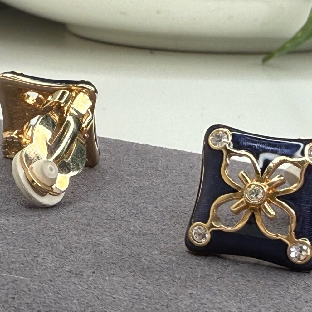 Vintage Swarovski Swan Logo Navy Enamel Gold Floral Crystal Clip-On Earrings - Picture 5 of 7